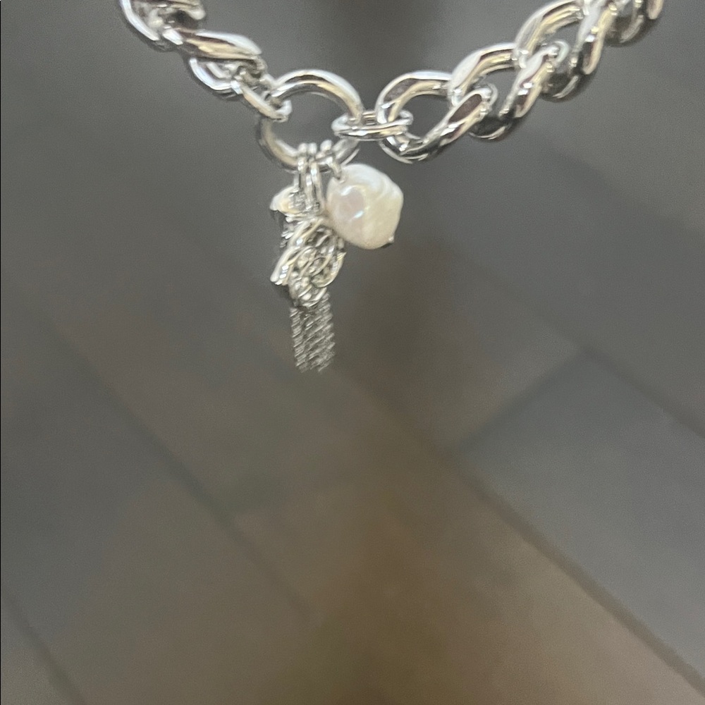 Kendra Scott Silver-Link Charm Bracelet with Tassel & Pearl - Picture 2 of 4